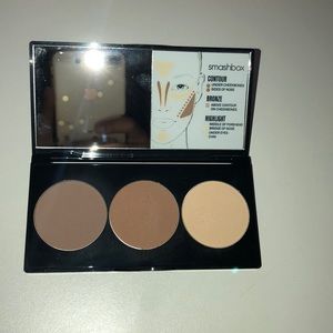 Contour kit🚨